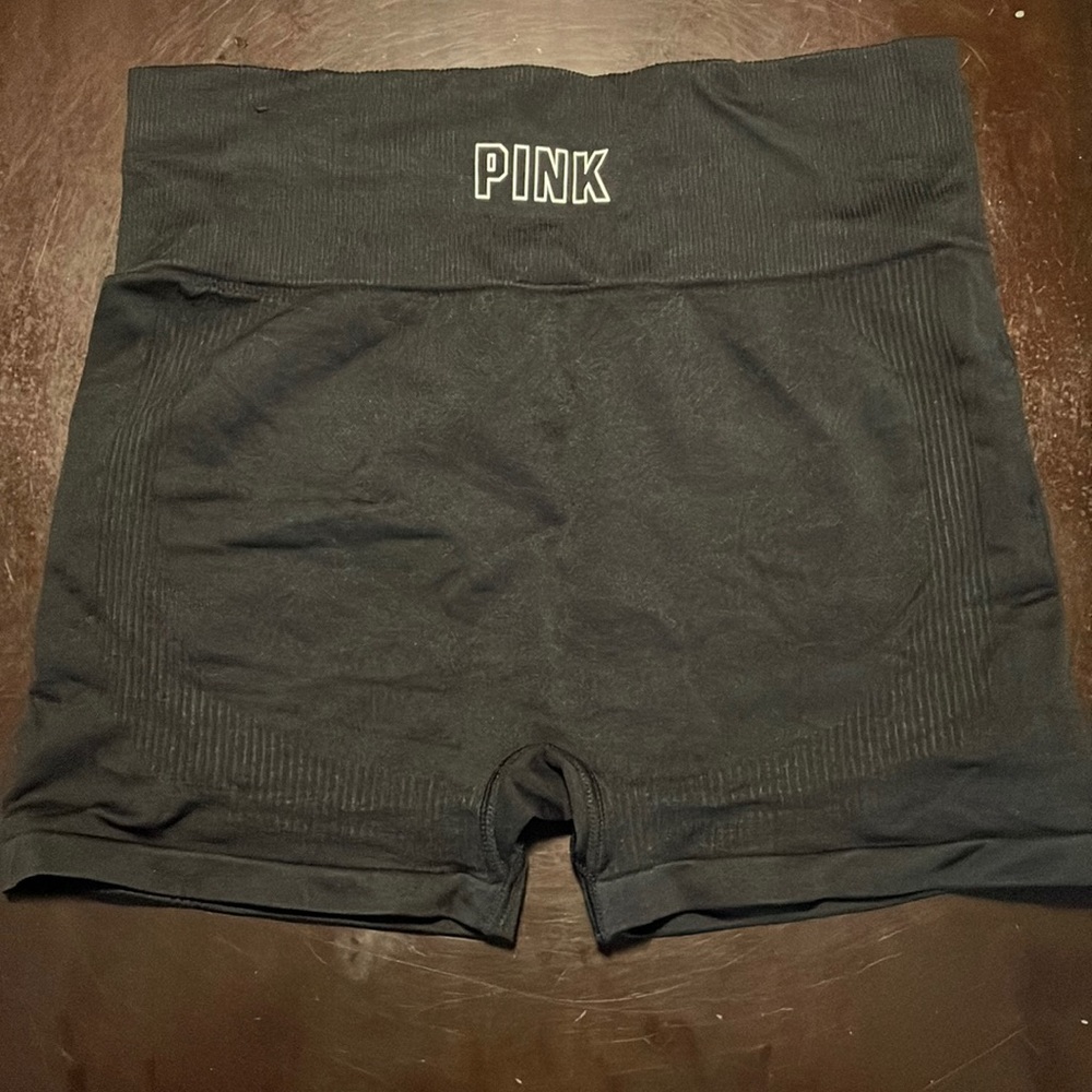 MEDIUM Victoria’s Secret PINK SPORT Black Spandex Shorts / perfect condition